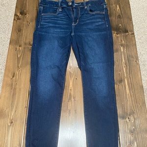Size 10 American eagle jeans skinny high rise